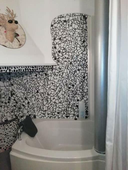 Apartament Maison De Ville, Terrasse, Chaleureuse Narbona Zewnętrze zdjęcie