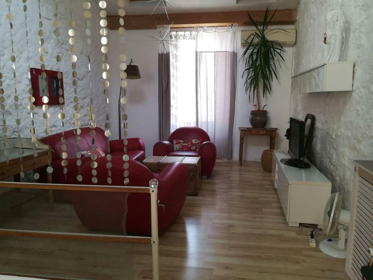 Apartament Maison De Ville, Terrasse, Chaleureuse Narbona Zewnętrze zdjęcie